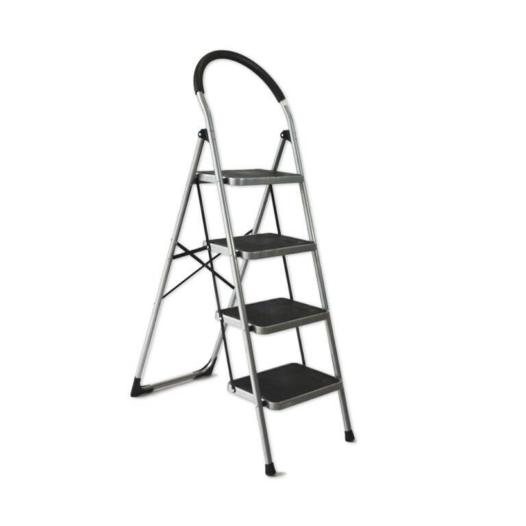 Escalera de 4 pasos plegable en acero