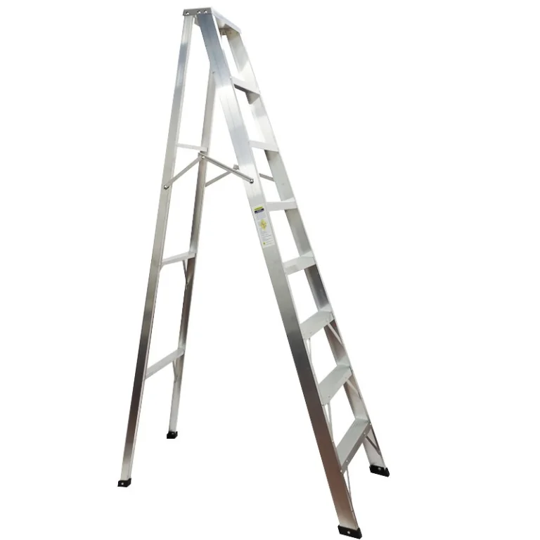 Escalera Plegable de 8 pasos