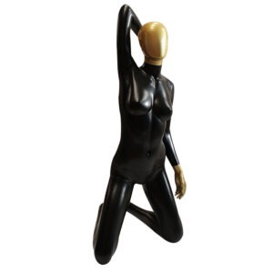 Maniquí Mujer Arrodillada